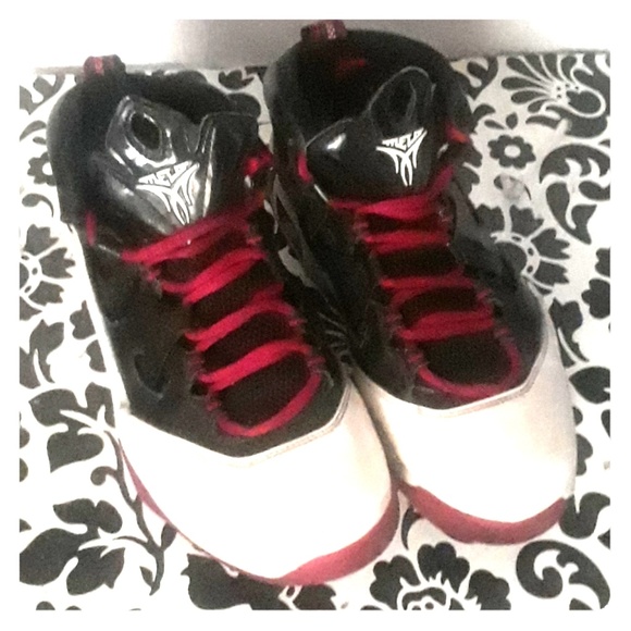 Mens Nike Jordans Preloved Red Black White Sz 8